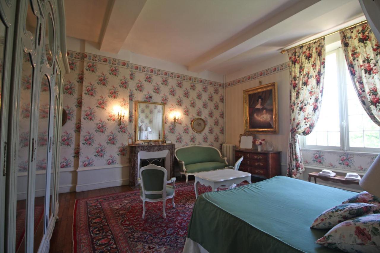 Chateau De La Chabroulie Isle エクステリア 写真