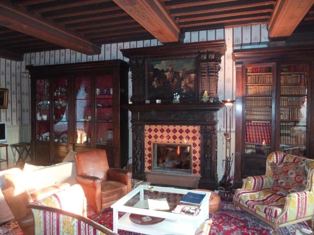 Chateau De La Chabroulie Isle エクステリア 写真