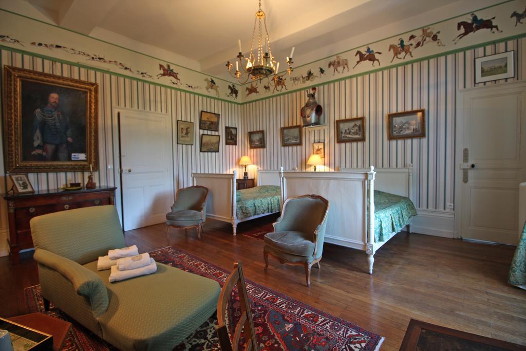 Chateau De La Chabroulie Isle エクステリア 写真